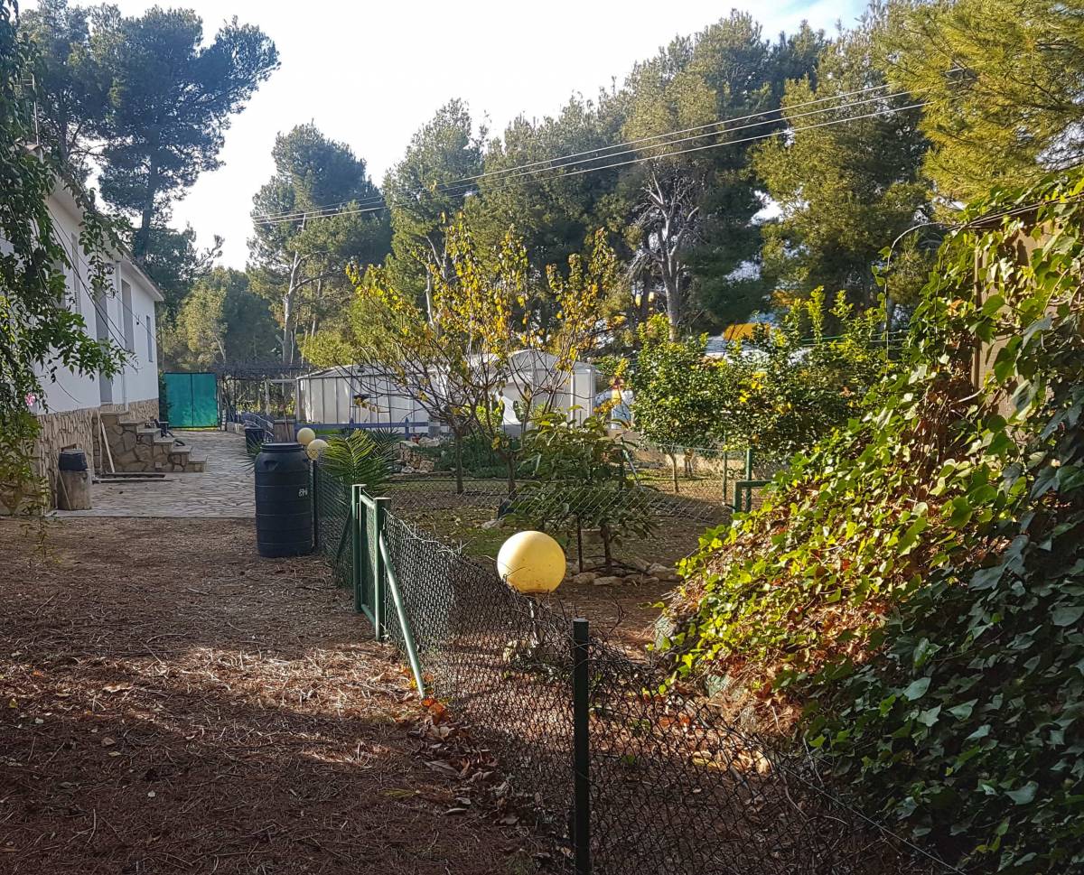casa con jardin e invernadero alfaz del pi casa con jardin e invernadero alfaz del pi